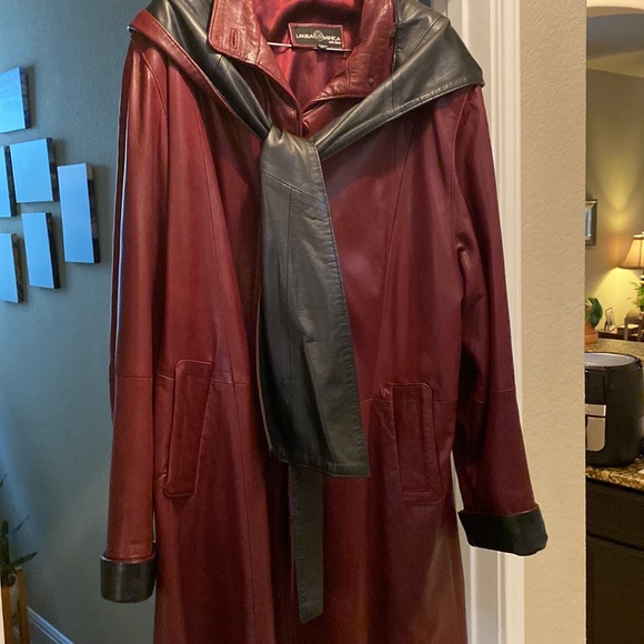 Leather coat - Picture 13 of 14